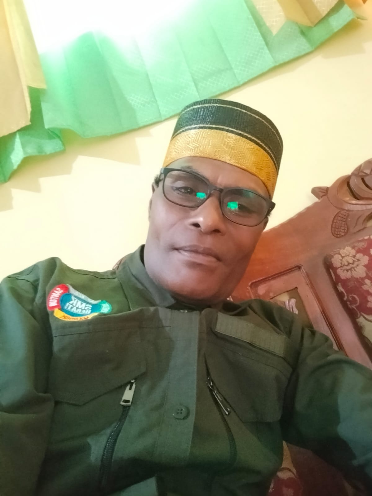 Laurensius, S.Pd., M.Pd